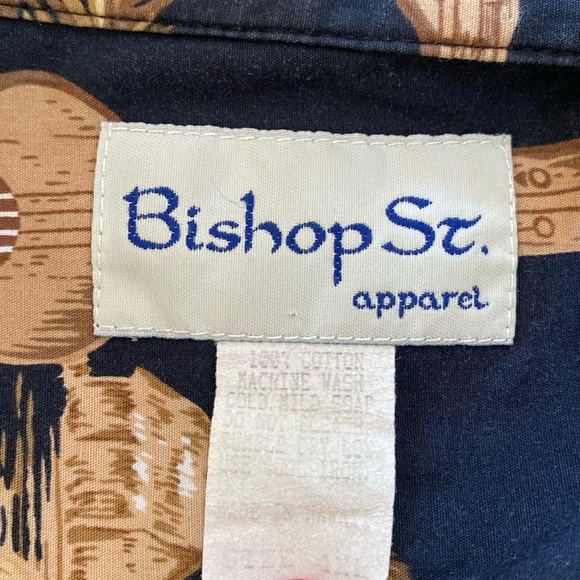 BISHOP ST. ALOHA BUTTON-FRONT HAWAIIAN SHIRT SIZE 4XL - Picture 6 of 8